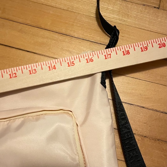 FREE PEOPLE MOVEMENT NWT Trailhead Sling Bag Nylon Adjustable Crossbody Pockets - Picture 10 of 11